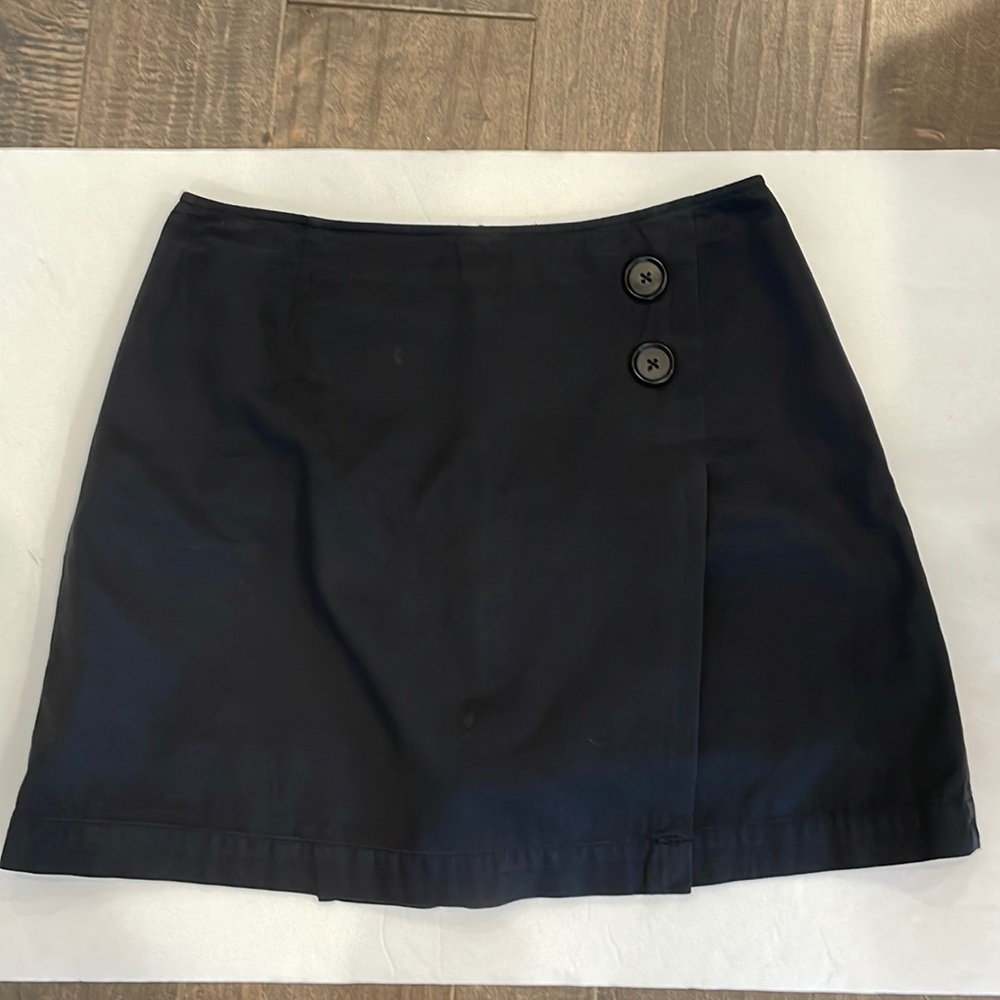 Harold’s black skort, size 8, EUC